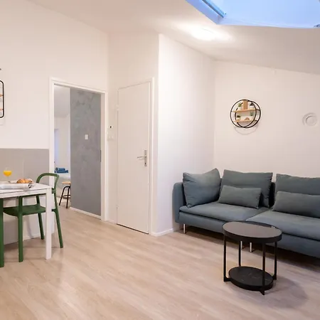 Nesso Modern Heritage Loft * 罗维尼